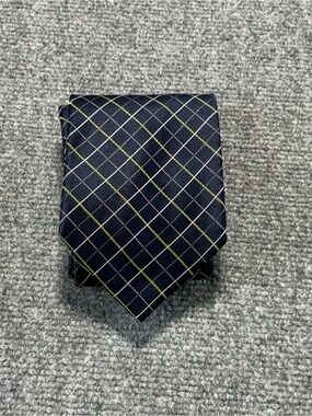 Pierre Cardin Grid Check Pattern 100%
Silk Mens Tie